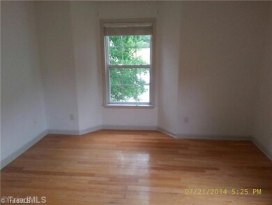 1st Bedroom.