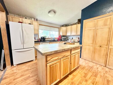 4613 Memorie Ln, Klamath Falls, OR 97603 - photo 6