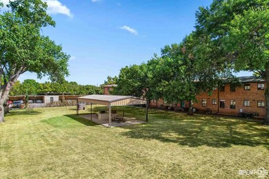 3701 Southmoor Ln unit . E07, Wichita Falls, TX 76302 - photo 5