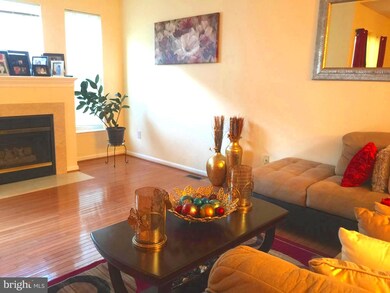 12903 Woodcutter Cir, Germantown, MD 20876 - photo 5