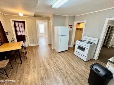 127 Cliff St, Honesdale, PA 18431 - photo 4