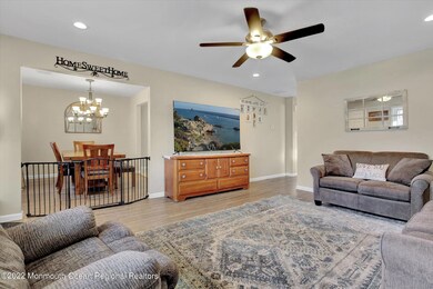 05-Family Room