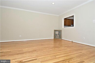 9006 Daum Ct, Springfield, VA 22153 - photo 7