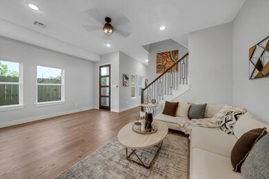 3708 Noah St, Houston, TX 77021 - photo 5