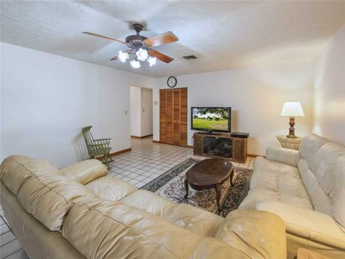 Den/Family/Great Room.