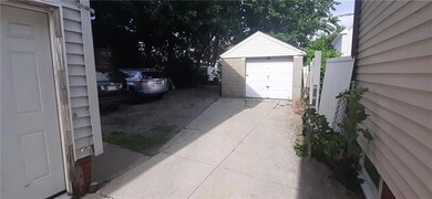 46 Huron St, Providence, RI 02908 - photo 2