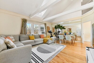 86 Boylston St unit 4, Chestnut Hill, MA 02467 - photo 4