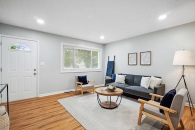 5-web-or-mls-3783-laguna-dr