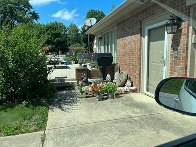 206 Stonegate Ln unit A, Indianapolis, IN 46227 - photo 5