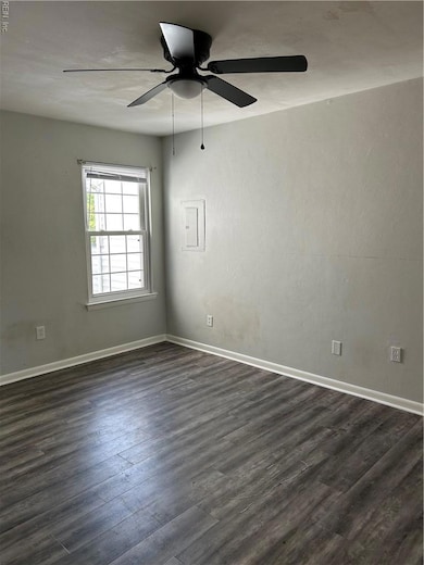 610 Waters Dr, Virginia Beach, VA 23462 - photo 6