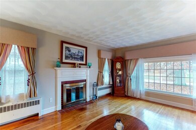 Living Room with fireplace