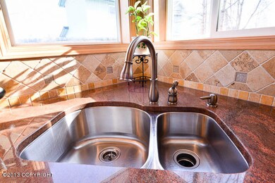 Deep sinks/nice tiled backsplash