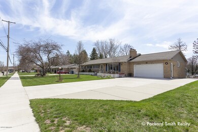 1906 Andrew St SE