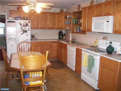 712 Lincoln Dr, Brookhaven, PA 19015 - photo 6