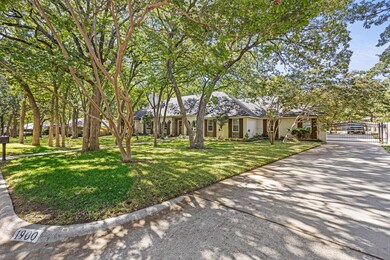 1900 Stonegate Dr, Denton, TX 76205 - photo 3