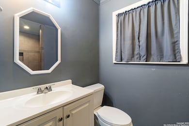 800 Brooks Ave, Schertz, TX 78154 - photo 6