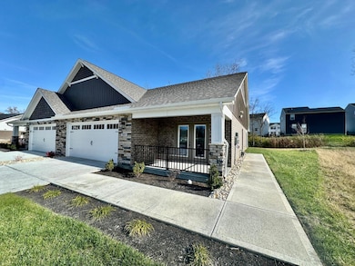 5019 Waterford Dr, Middletown, OH 45042 - photo 2