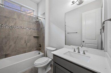 8479 Bronzegate Trail, Frisco, TX 75034 - photo 6