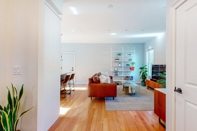 25 Chilcott Place unit 2, Jamaica Plain, MA 02130 - photo 7