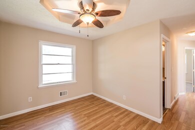 7500 Norwich Blvd-12