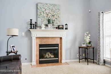 8605 Garden Gate Cir, Louisville, KY 40291 - photo 6