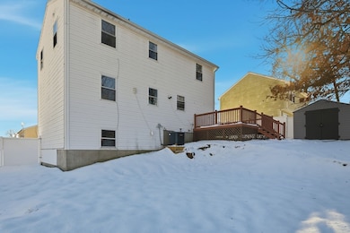 22 Pheasant Dr, Springfield, MA 01119 - photo 7