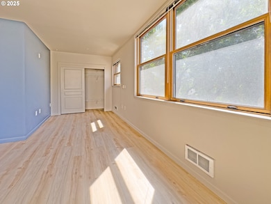 1134 SW Jefferson St unit 301, Portland, OR 97201 - photo 5