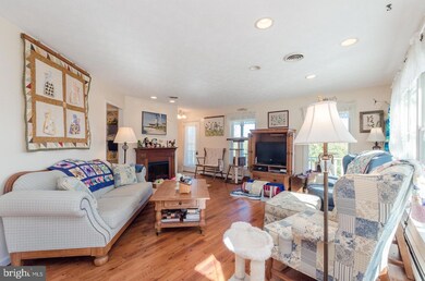 535 Old Mill Manor Dr, Berkeley Springs, WV 25411 - photo 5