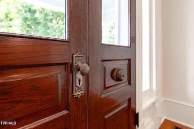 300 W. Main St (99 of 145)