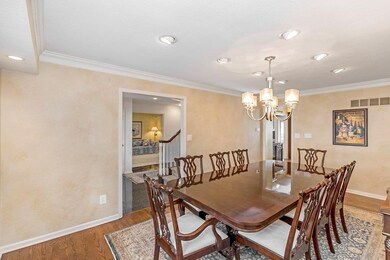 Large dining room that will seat 18.