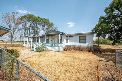 1090 Cougar Rd, Lipan, TX 76462 - photo 6