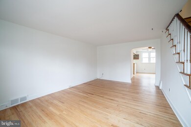 1112 Brookwood Ln, Glenolden, PA 19036 - photo 2