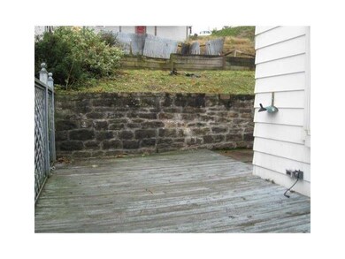 313 Lowell St, Vandergrift, PA 15690 - photo 4