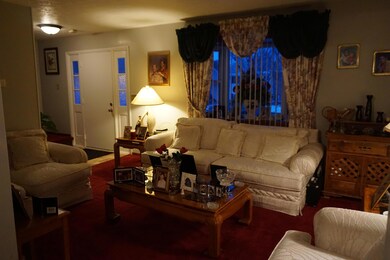 Living Room (View 2)