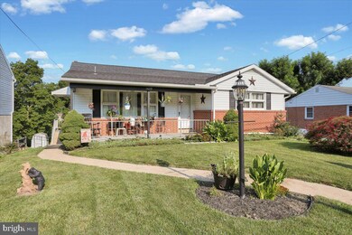 1439 Butter Ln, Reading, PA 19606 - photo 2