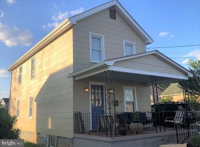 124 W 6th Ave, Ranson, WV 25438 - photo 5