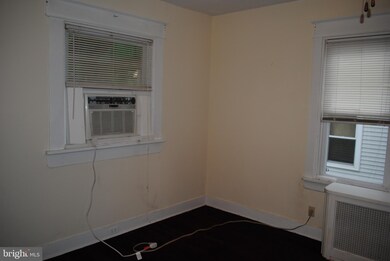 504 Charmont Ave, Folcroft, PA 19032 - photo 3