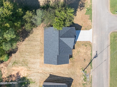 90 Derek Dr, Lexington, TN 38351 - photo 4