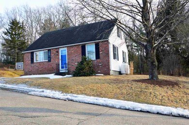 47 Gold St, Manchester, NH 03103 - photo 2