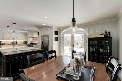 9119 Hamilton Dr, Fairfax, VA 22031 - photo 7