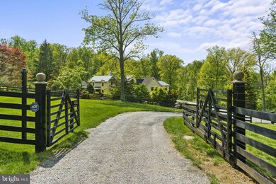 19233 Blueridge Mountain Rd, Bluemont, VA 20135 - photo 6