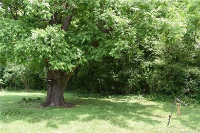 1619 Lynnwood Dr, Statesville, NC 28677 - photo 2