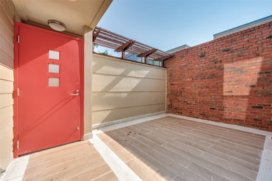 3915 Buena Vista St unit D, Dallas, TX 75204 - photo 2