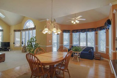 2419 Comstock Ct, Naperville, IL 60564 - photo 6