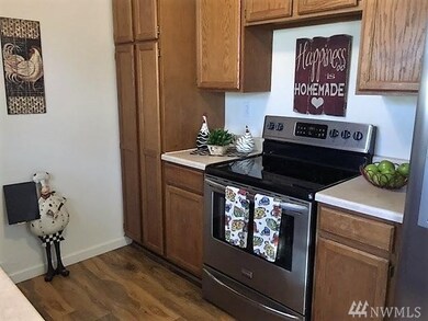 1823 Glen St NE, East Wenatchee, WA 98802 - photo 5