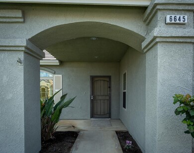 6645 E Cornell Ave, Fresno, CA 93727 - photo 4