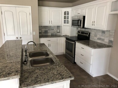 4957 S 202nd East Ave, Broken Arrow, OK 74014 - photo 5