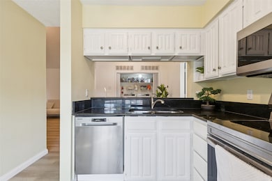 5200 Martel Ave unit 16C, Dallas, TX 75206 - photo 7