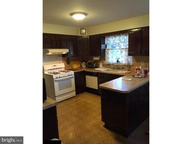 2389 Sanford Dr, Vineland, NJ 08361 - photo 2