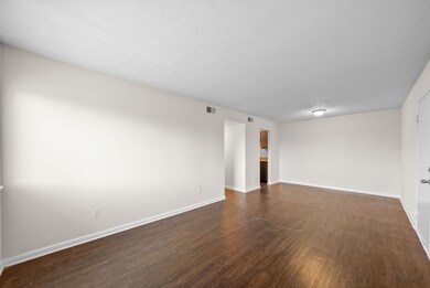 225 Clara Dr unit 2B, Pembroke, KY 42266 - photo 3